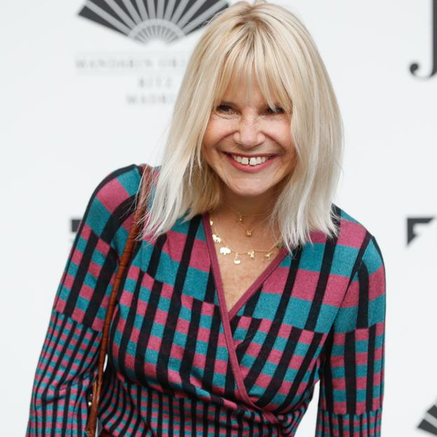 Las sandalias de tacón alto y cómodo de Stradivarius que Eugenia Martínez de Irujo lleva sin parar