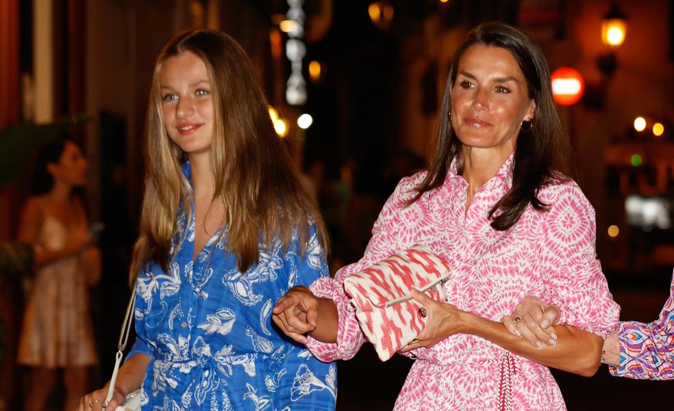 Todos los vestidos de Zara idénticos al polémico de la reina Letizia y la princesa Leonor (y que se están agotando por momentos)