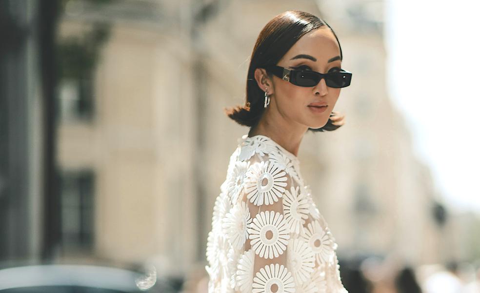 Tenemos el vestido blanco bordado más romántico y favorecedor del momento: sienta bien en todas las tallas y ya tiene lista de espera