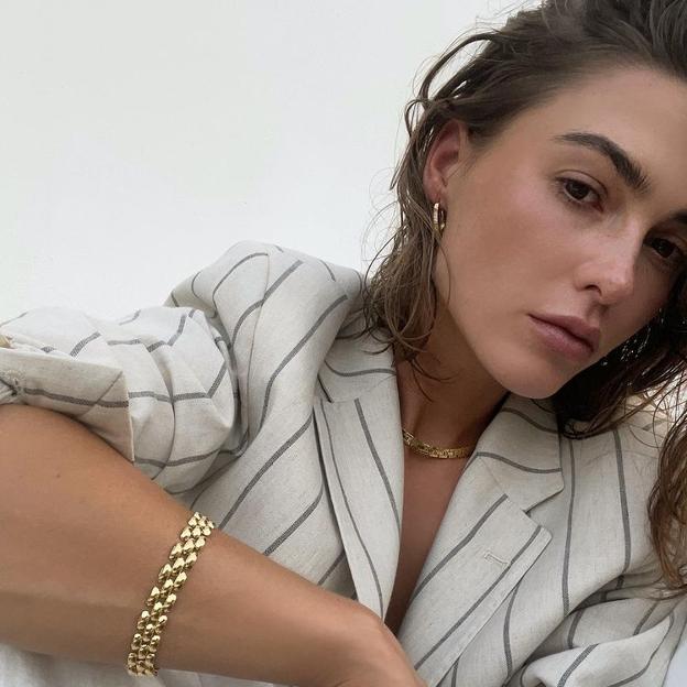 Así es el nuevo sérum superventas para recuperar las cejas: con biotina y ricino que rellenan las calvas