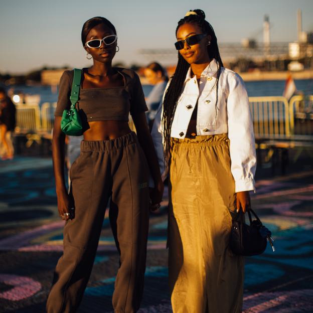 La falda cargo será tendencia este otoño y ya puedes comprar su versión barata en Bershka