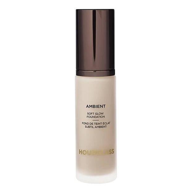 Ambient Soft Glow Foundation de Hourglass