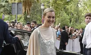 El vestido de Zara de la nueva colección de Narciso Rodríguez que ya ha estrenado Marta Ortega y que hace tipazo