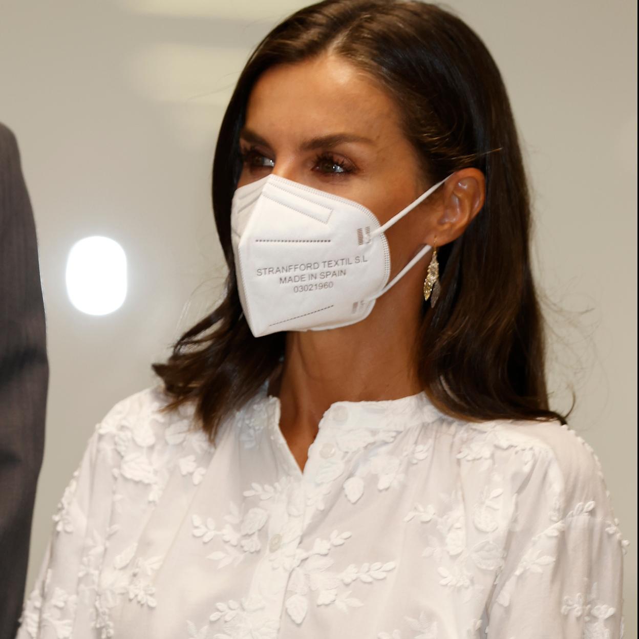 La reina Letizia con la blusa de Leonor./gtres