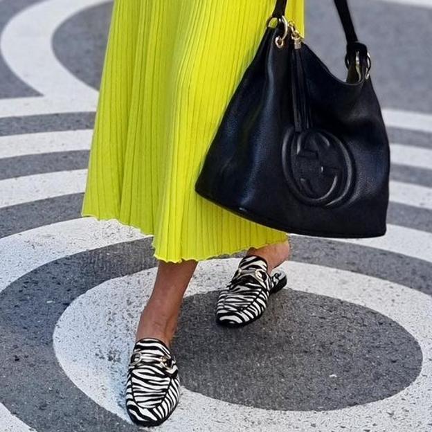 Stradivarius tiene las sandalias de tacón cómodo y plataforma que usa Eugenia Martínez de Irujo para parecer más alta