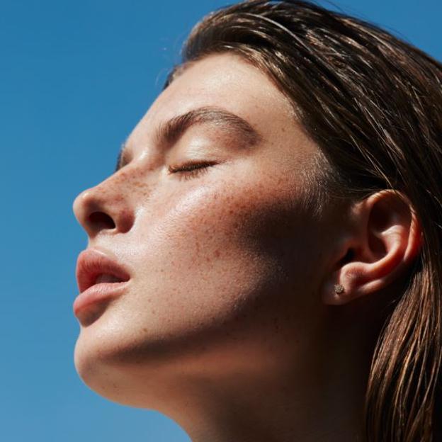 Las cremas antimanchas son ideales para eliminr las manchas del sol después del verano.