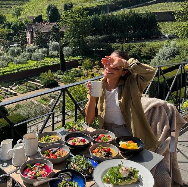 Pepino, sandía, frutos rojos o almendras: estos son los alimentos que ayudan a adelgazar y deshacerte de la grasa localizada