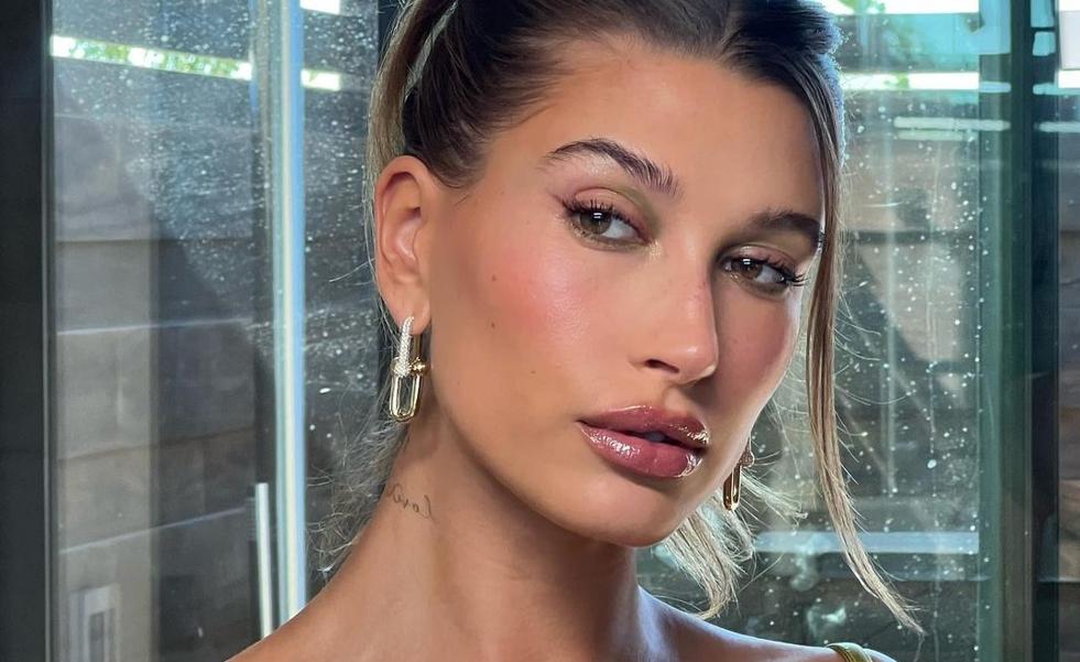 El truco de maquillaje de las supermodelos para unos labios más gruesos y voluminosos es este perfilador baratísimo de Mercadona