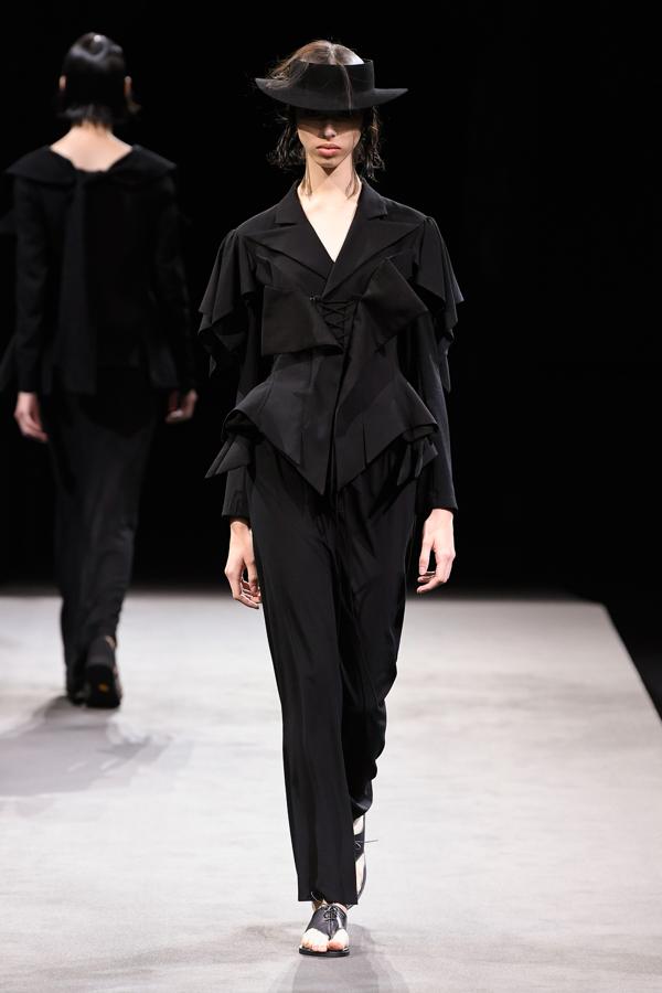 Los desfiles de la Semana de la Moda de París: Yohji Yamamoto