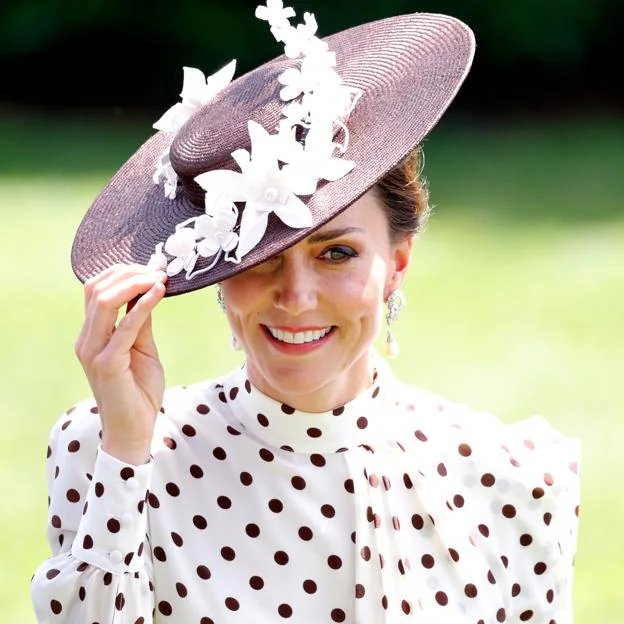 Kate Middleton, la plebeya convertida en princesa de Gales que salvará a la Casa Real británica de los escándalos