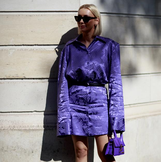 Famosas e influencers dicen que necesitas un vestido morado para lucir en tu próximo evento