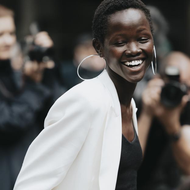 Los parches de ojos con ingredientes superpotentes que eliminan el efecto cara cansada y borran ojeras