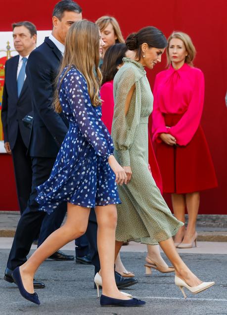 La infanta Sofía combinó el vestido con bailarinas. / GTRES