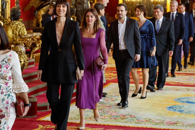 Del vestido de invitada perfecto de Irene Montero al de Sofía Palazuelo: todos los looks del besamanos y la recepción de los reyes en el Día de la Hispanidad