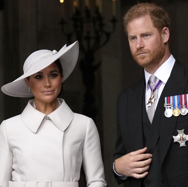 Por qué el príncipe Enrique utiliza a Meghan Markle para superar sus traumas: la clave está en la herencia maldita de Diana de Gales