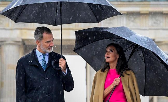 Por qué Letizia y Felipe son los nuevos Obama: así se han convertido los reyes en los embajadores influyentes que todo el mundo quiere tener en su foto