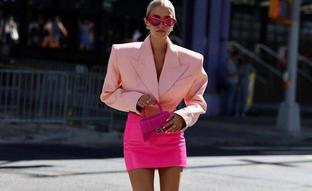 Los total looks rosa superventas más favorecedores que enamoran a las influencers para llevar la tendencia Barbiecore