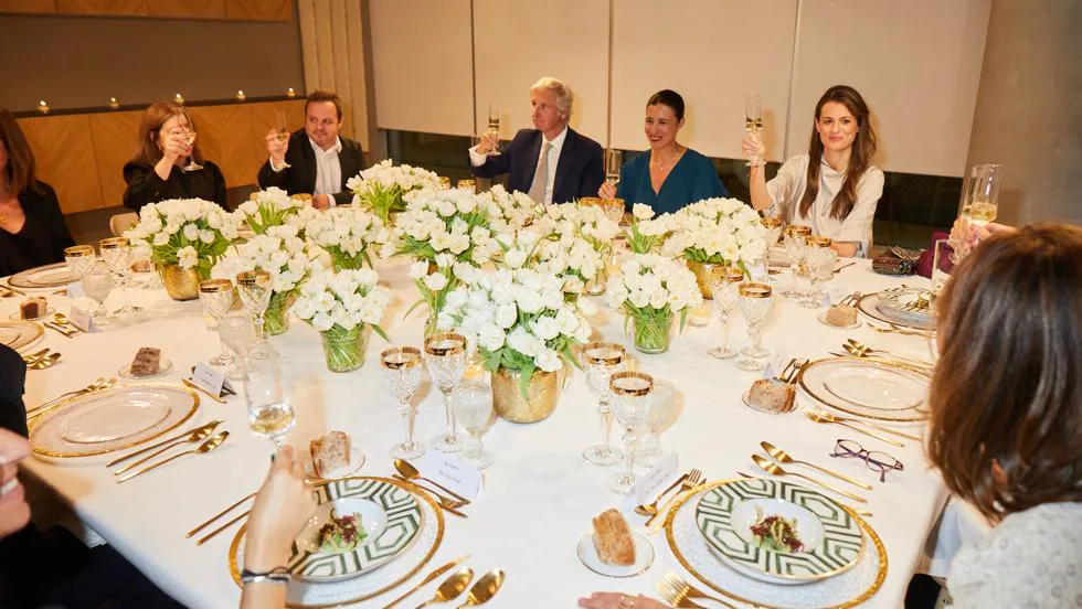 El sabor del lujo: Mujerhoy reúne la mejor gastronomía y la joyería más exclusiva en una cena con seis estrellas Michelín