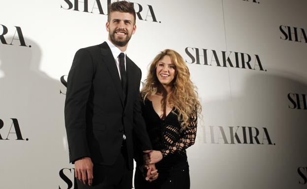 Shakira y Gerard Piqué en 2014, durante la presentación del disco 'Shakira'. 