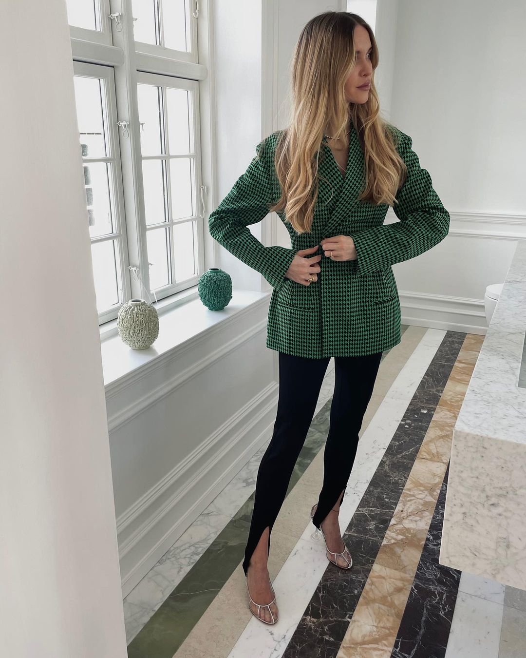 Los leggings efecto moldeador baratísimos que se convertirán en un básico de fondo de armario