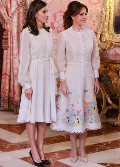 La reina Letizia junto a Silvana. / GTRES