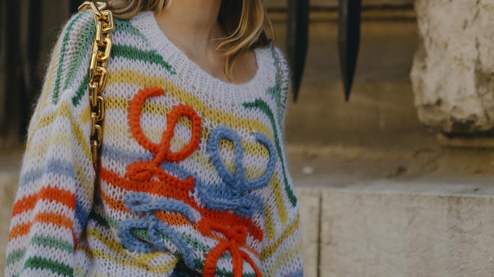 Los jerséis coloridos, originales y favorecedores para dar vida a tus looks de otoño e invierno