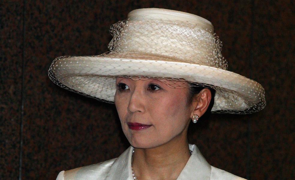 Nueva desgracia para la princesa Nobuko de Japón, la viuda del príncipe Tomohito de Mikasa: una vida trágica, enfermedades y mala suerte