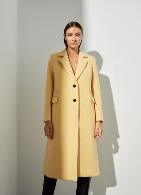 abrigos buenos de El Corte Inglés que añaden un toque de color a cualquiera de tus estilismos | Mujer Hoy