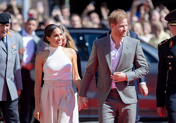 DUSSELDORF, GERMANY - SEPTEMBER 06:  Meghan, Duchess of Sussex and Prince Harry, Duke of Sussex arrive at the town hall during the Invictus Games Dusseldorf 2023 - One Year To Go events, on September 06, 2022 in Dusseldorf, Germany. (Photo by Joshua Sammer/Getty Images for Invictus Games Dusseldorf 2023)/