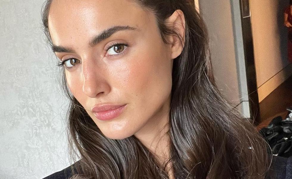 Esta crema de rejuvenecimiento natural que usan las supermodelos es el truco de los ángeles de Victoria's Secret para una piel perfecta