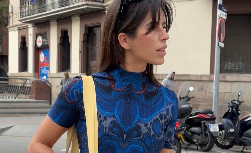 El precioso vestido estampado que tienen todas las influencers y está arrasando porque está agotado y con lista de espera