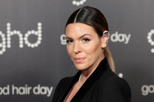 5 ideas de peinados joya: el look de fiesta fácil con el que arrasar en Navidad y que te puedes hacer en casa