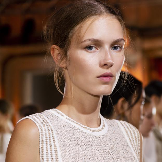 El desmaquillante bifásico de Mercadona de 2 euros que arrasa porque rejuvenece el contorno de ojos