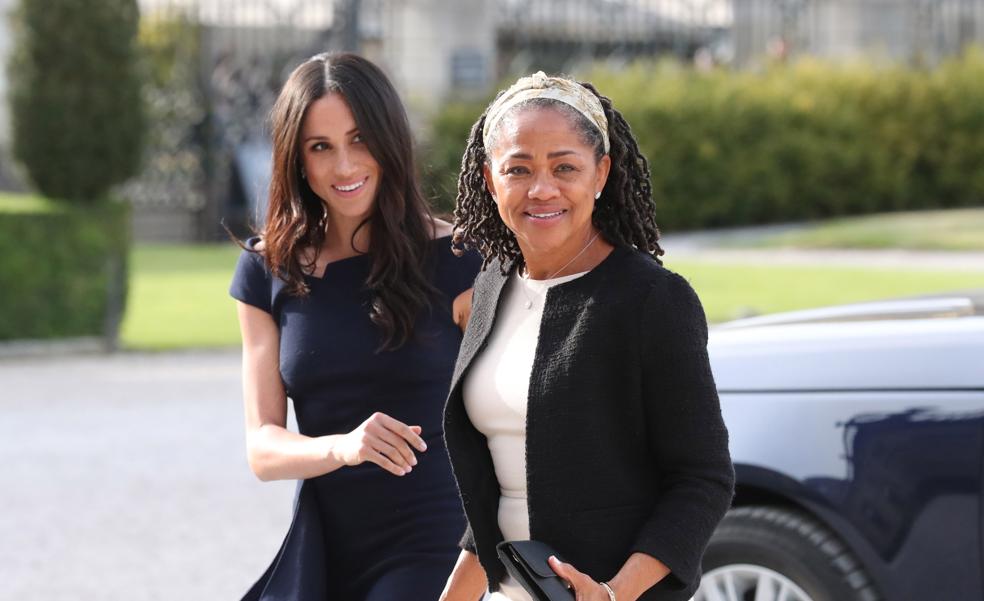 La lucha de Doria Ragland, la madre de Meghan Markle, contra el racismo que margina a su hija desde que era niña