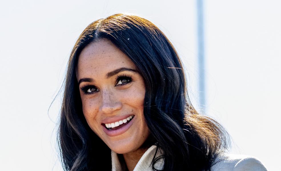 Esta es la crema hidratante de farmacia con acción reparadora que utiliza Meghan Markle, Beyonce y Jennifer López: calma rojeces y cuesta menos de ocho euros