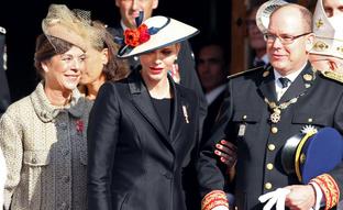 Por qué ha desaparecido la princesa Carolina de Mónaco (y por qué creemos que está a punto de hacer las paces con Charlène)