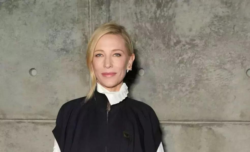 El mono negro más favorecedor lo ha llevado Cate Blanchett (y lo encontrarás en Mango Outlet)