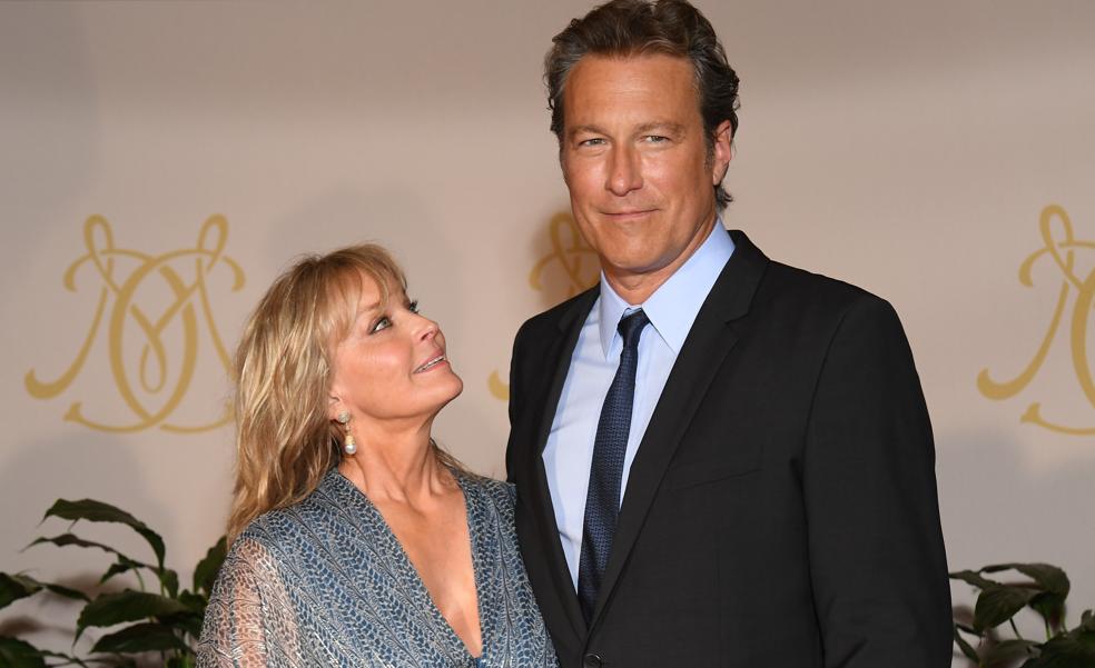 Novio de Carrie Bradshaw y marido de Bo Derek en la vida real: así es la curiosa vida de John Corbett, el actor que quería ser peluquero