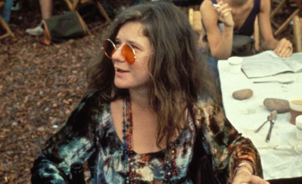 Janis Joplin habría cumplido hoy 80 años: una vida trágica marcada por los excesos, el desamor y una inmensa soledad