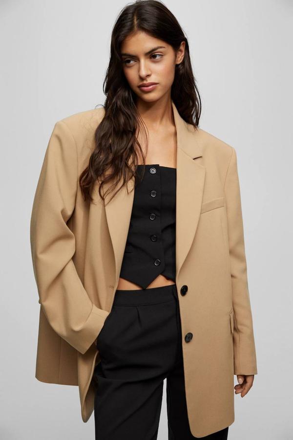 Americanas sofisticadas rebajadas a menos de 30 euros que solucionan tus looks de oficina