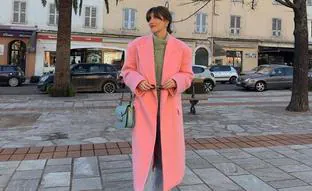 ¡Alerta chollo! Este es el abrigo más bonito, versátil y barato (por menos de 30 euros) que viene en siete colores y no puedes dejar escapar