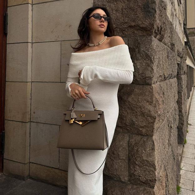 El vestido de punto viral más elegante y cómodo que ha conquistado a todas las influencers