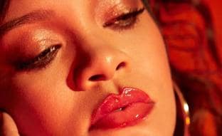 Acaba con las arrugas de los labios con esta mascarilla alisadora que es la favorita de Rihanna