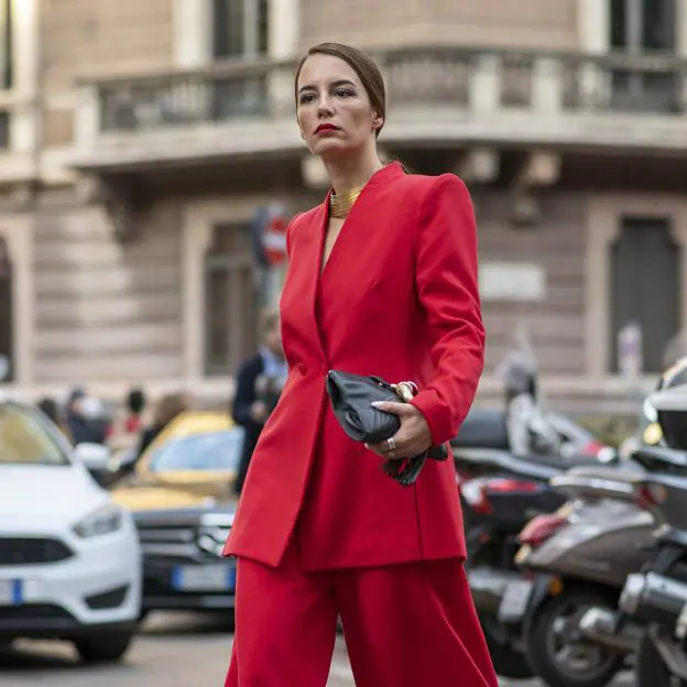 moda: Zara quiere que San Valentín con prendas en rojo llenas de estilo | Mujer Hoy