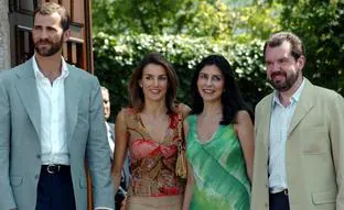 Cómo es la relación de la reina Letizia con su padre, Jesús Ortiz: confianza, presión mediática y su momento Salsa Rosa