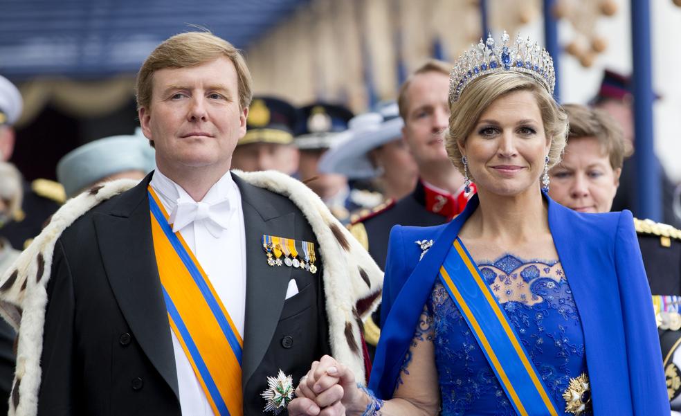 Qué sabemos de la gran cena con la que Máxima y Guillermo de Holanda celebran sus diez años de reinado (y la curiosa forma de elegir a los invitados)