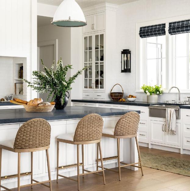 Trucos para ordenar la cocina y que parezca más grande: cómo colocar bien el cajón de los tuppers