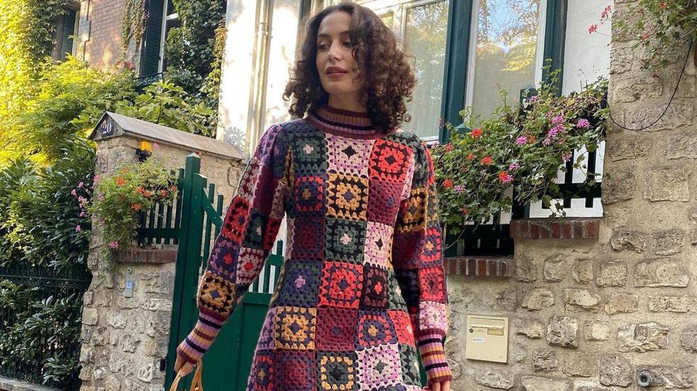 Las prendas de crochet de la tendencia de los dos mil que adoran las influencers por su efecto rejuvenecedor