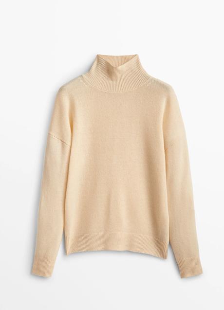 Cashmere turtleneck sweater, €79.95 (before €149).