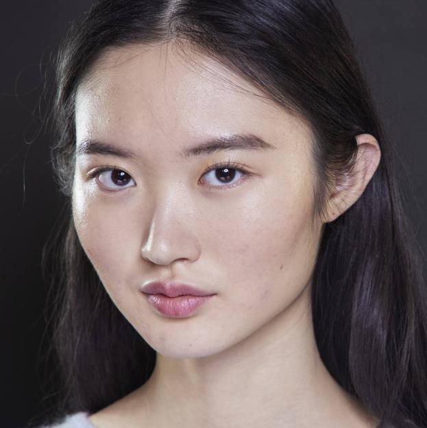 Esta crema de día que rejuvenece la piel en la menopausia es el tratamiento antiedad reafirmante definitivo